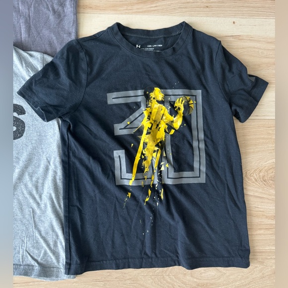 Under Armour Tee bundle XS - Picture 2 of 5